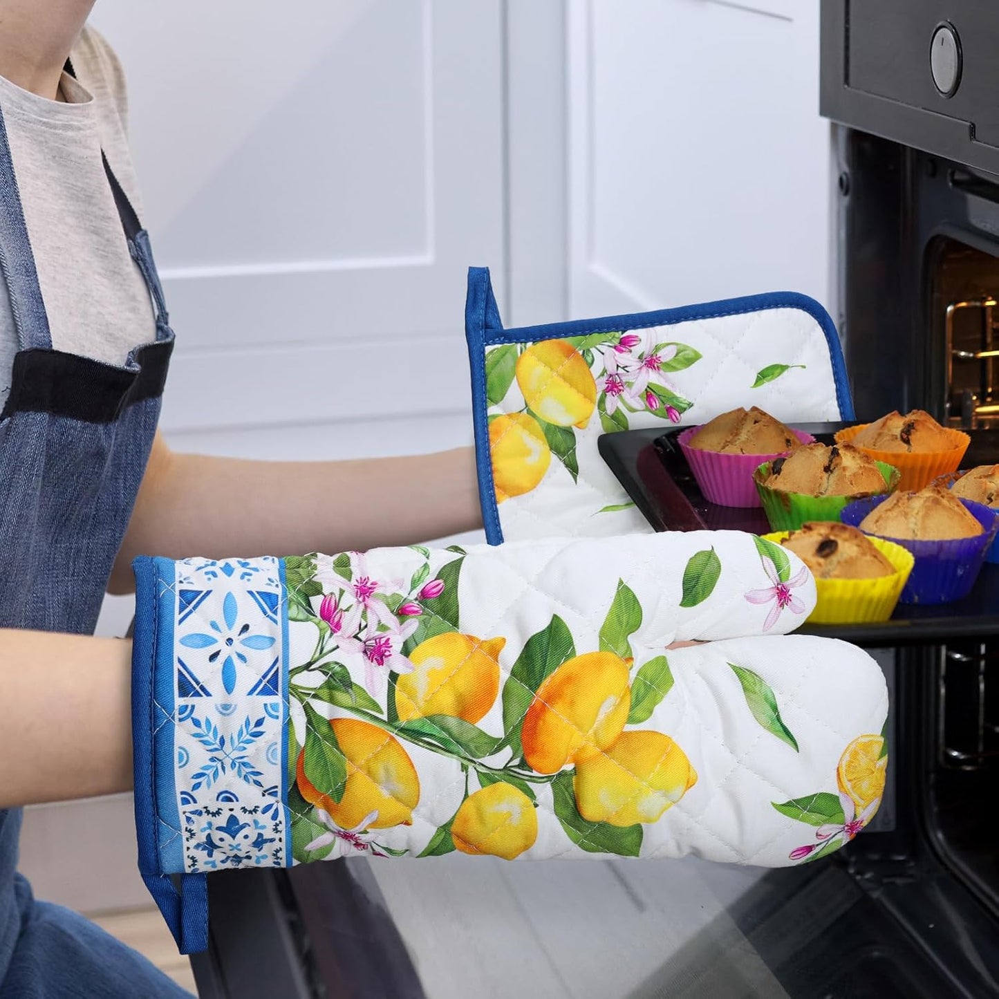Summer Lemon Oven Mitts and Pot Holders Sets 2Pcs, 100% Cotton Heat Resistant, Extra Long Oven Gloves Potholder for Kitchen Cooking Baking Decoration